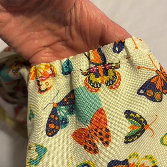 Lily Zen by Lily Bloom Butterfly Twister Morgan Weekender Bag. - Picture 11 of 13